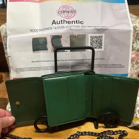 Authentic Louis Vuitton wallet Green EPI    Includes chain -with COA 
Like new - Picture 8 of 16